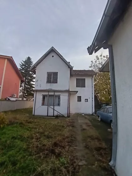 Čmelikovo Naselje | 4zida.rs