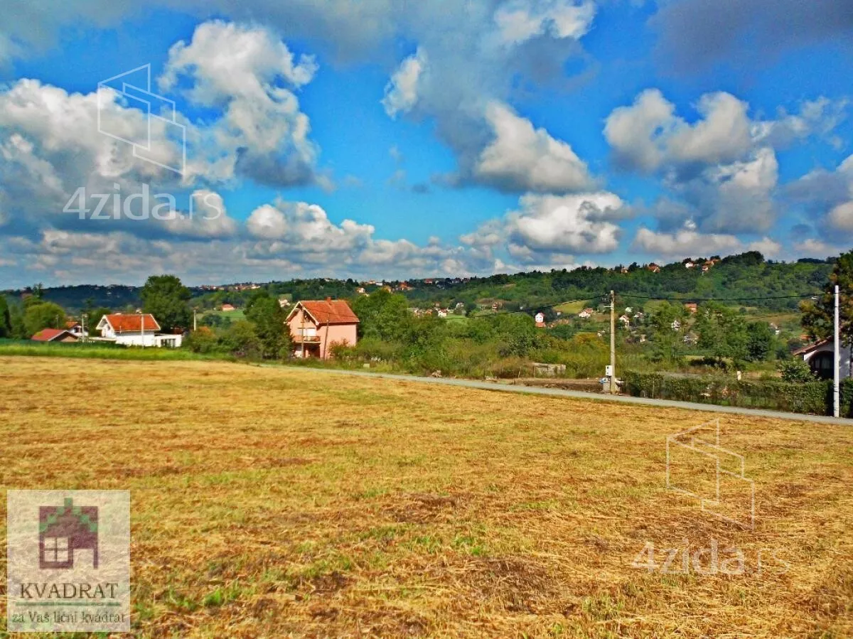 Plac | 4zida