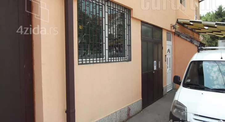 Poslovni prostor | 4zida