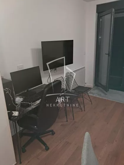 Ledinačka | 4zida.rs