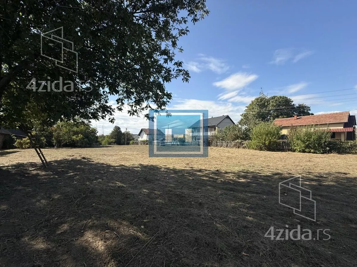 Plac | 4zida