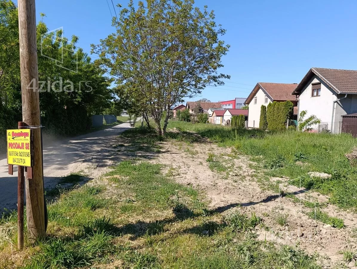 Plac | 4zida