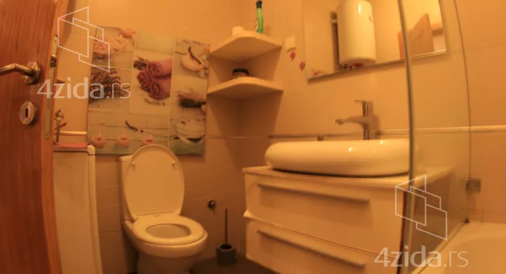 Troiposoban stan | 4zida