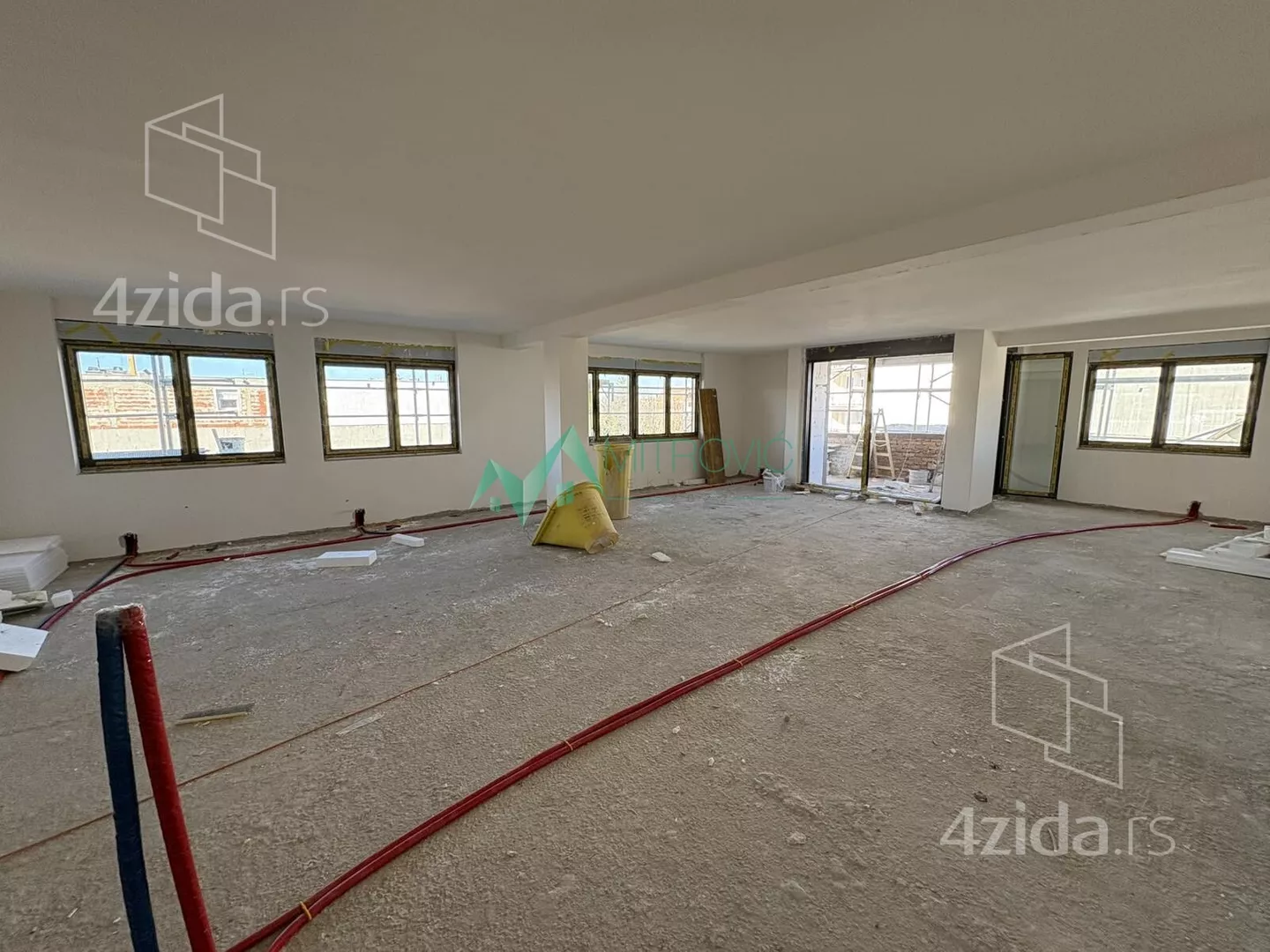 Četvorosoban stan | 4zida