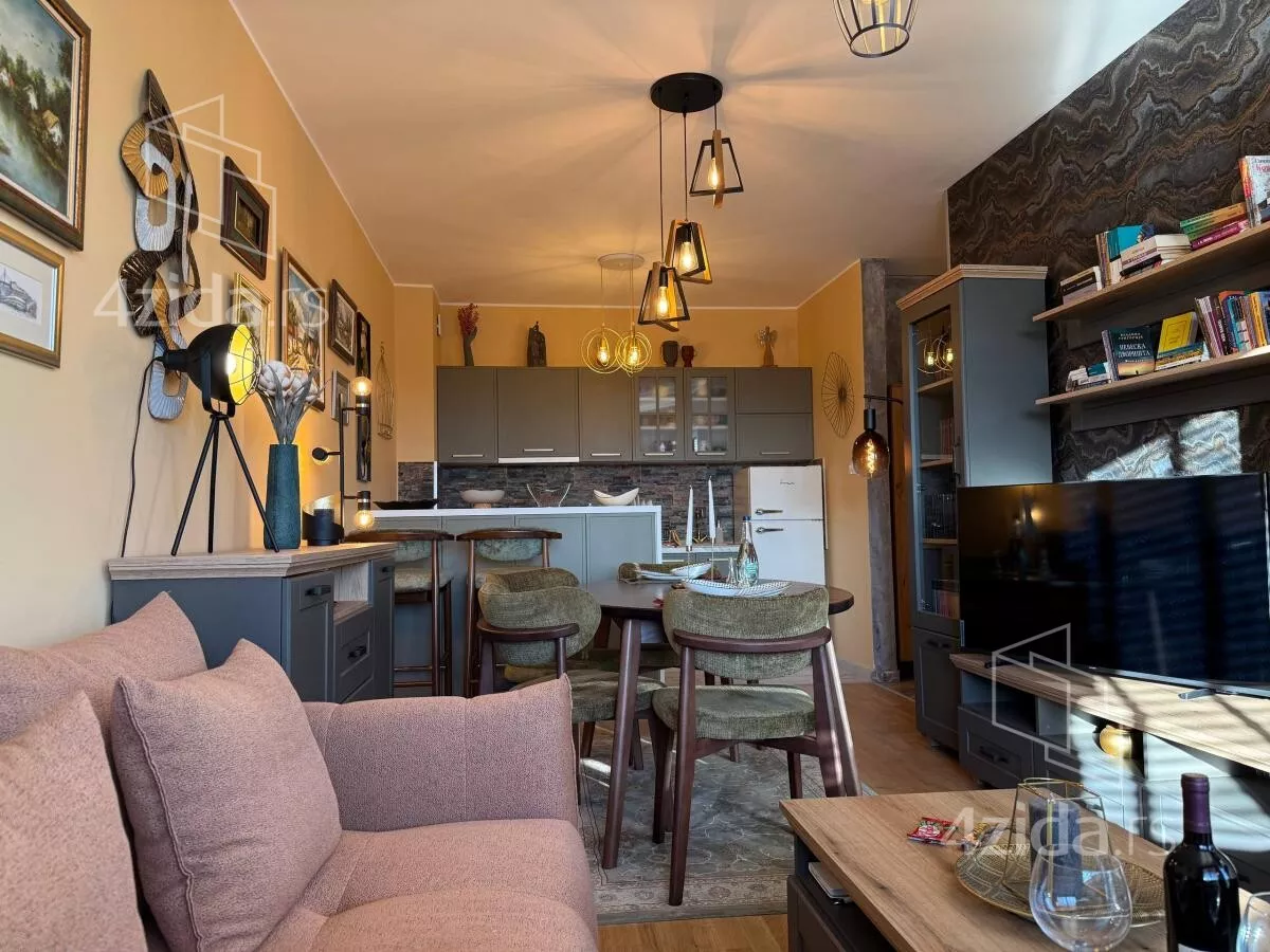 Dvoiposoban stan | 4zida