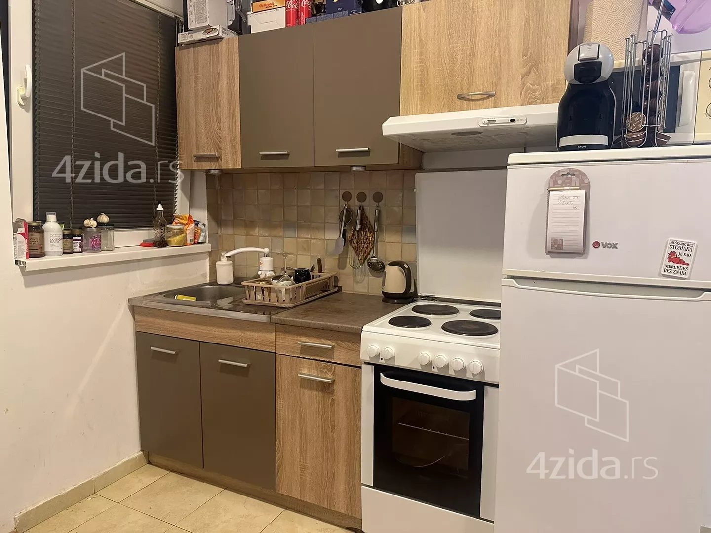 Jednoiposoban stan | 4zida