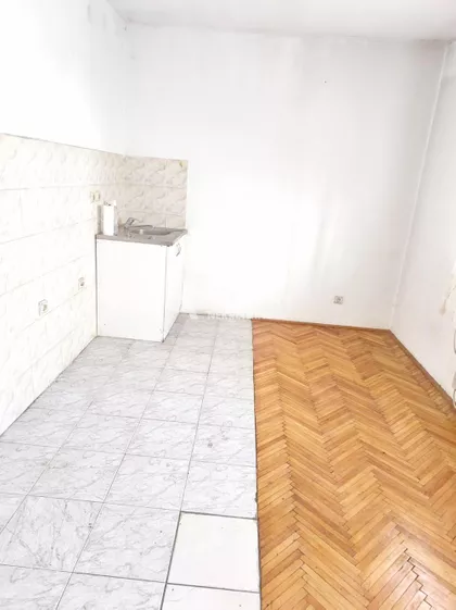 Jana Kolara | 4zida.rs