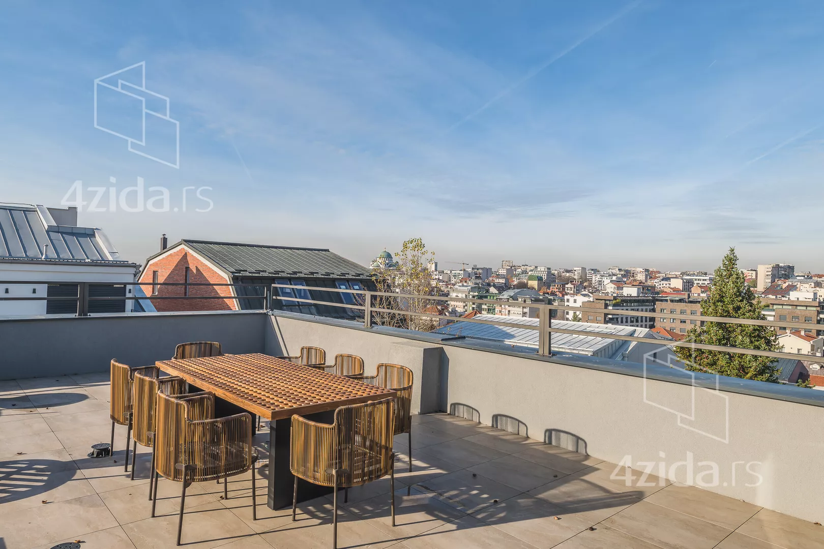 Četvorosoban stan | 4zida