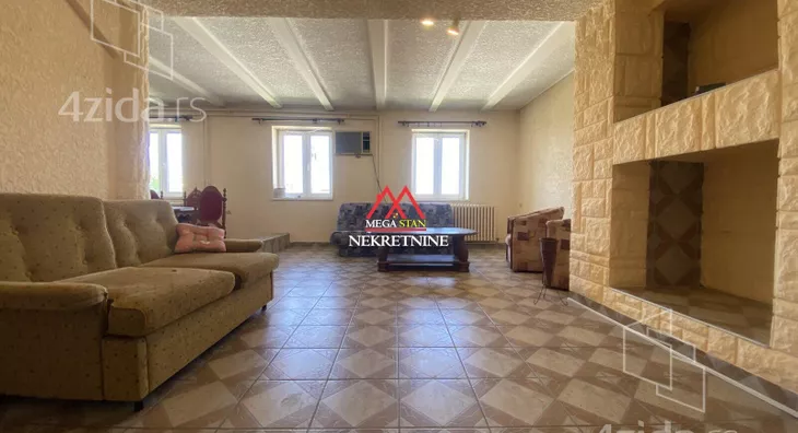 Troiposoban stan | 4zida