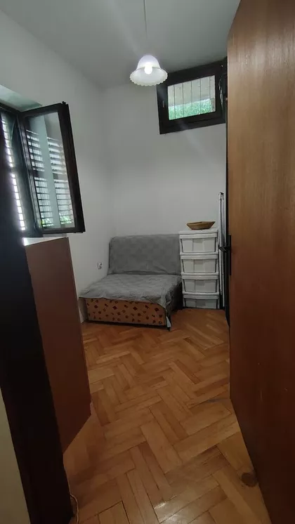 Ace Joksimovića | 4zida.rs