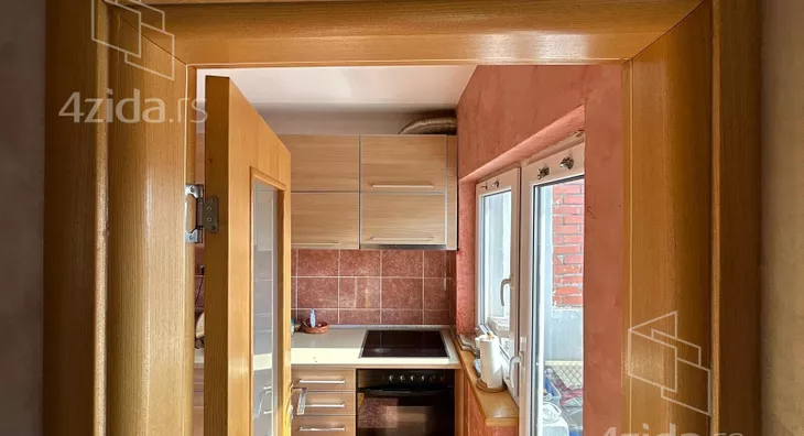 Četvoroiposoban stan | 4zida