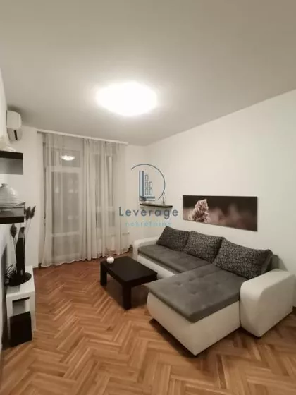 Kajmakčalanska | 4zida.rs