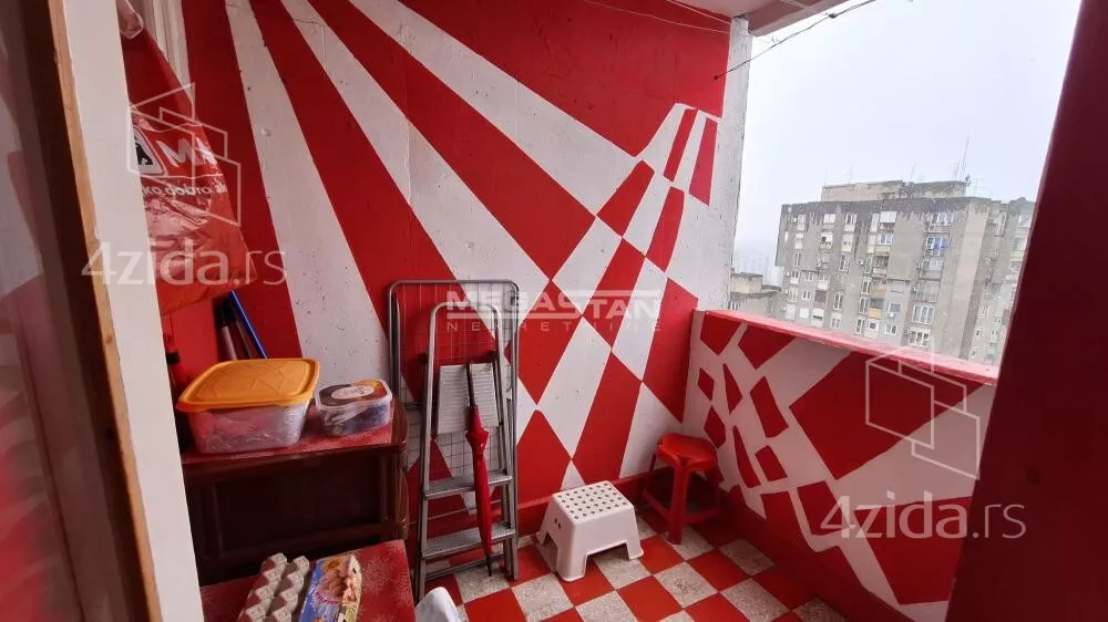 Dvoiposoban stan | 4zida