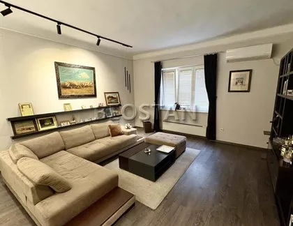 Miše Vujica | 4zida.rs