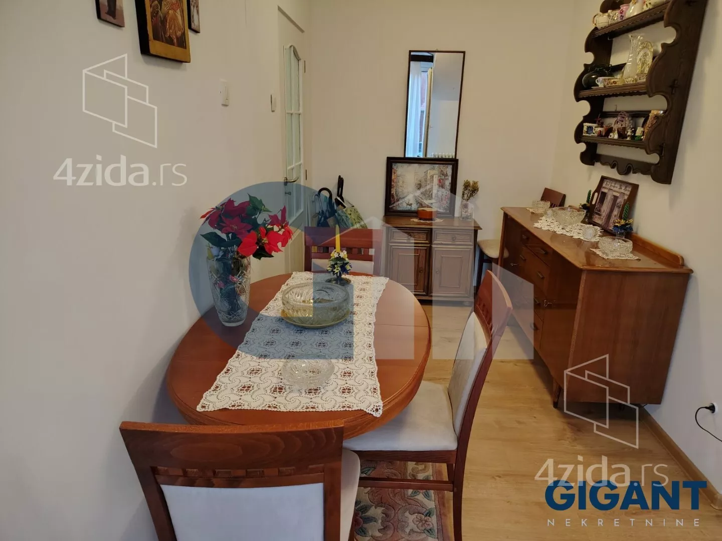 Petosoban stan | 4zida