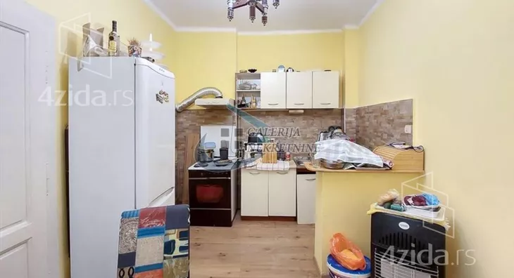 Četvoroiposoban stan | 4zida