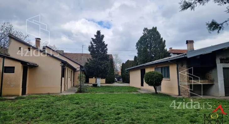Kuća | 4zida