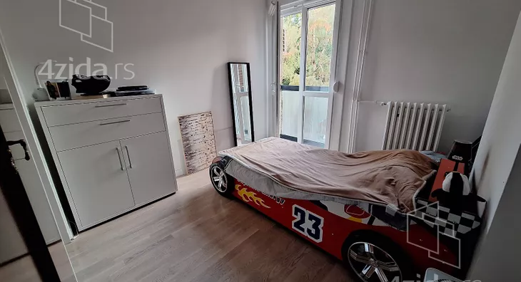 Troiposoban stan | 4zida