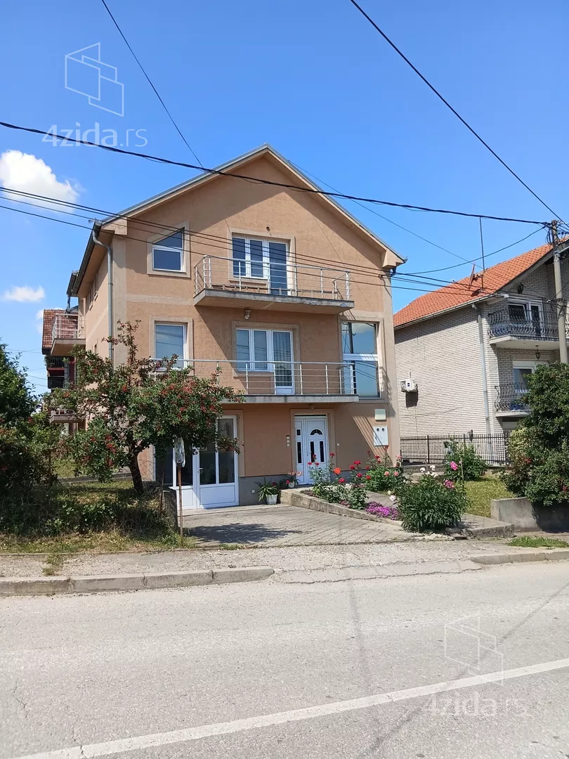 3-etažna kuća | 4zida