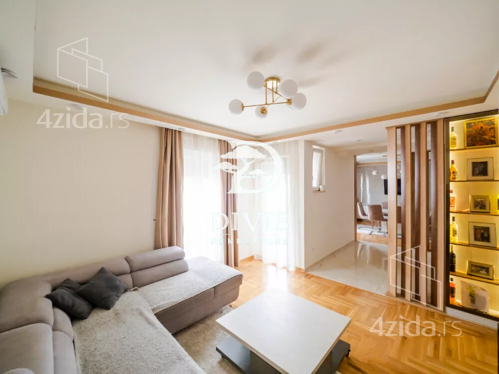 Troiposoban stan | 4zida