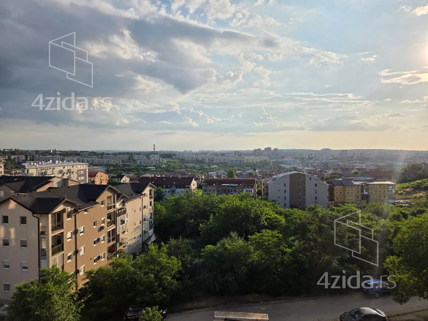 Jednoiposoban stan | 4zida