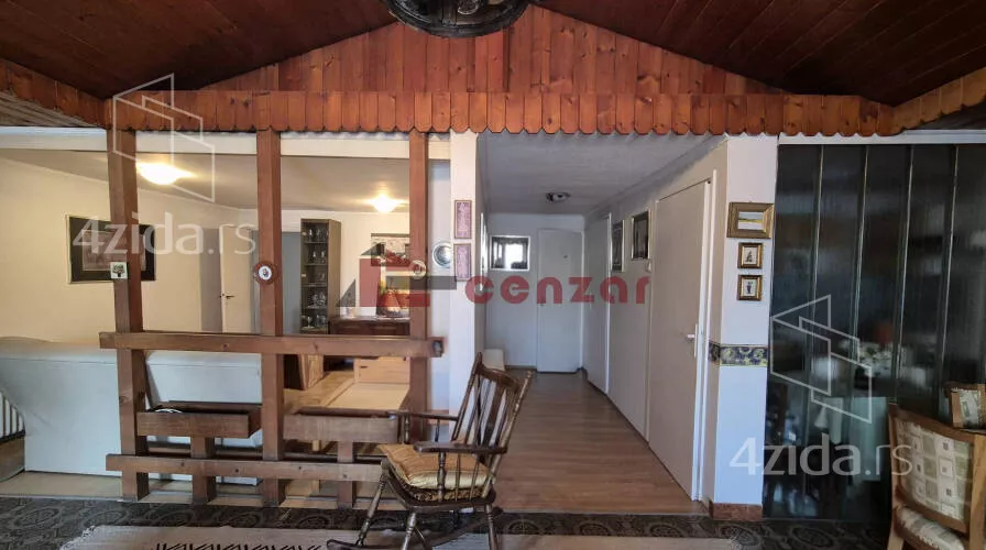 Ugostiteljski objekat | 4zida