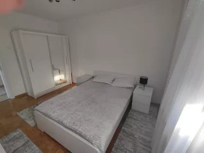 Trg Fontana 20 | 4zida.rs