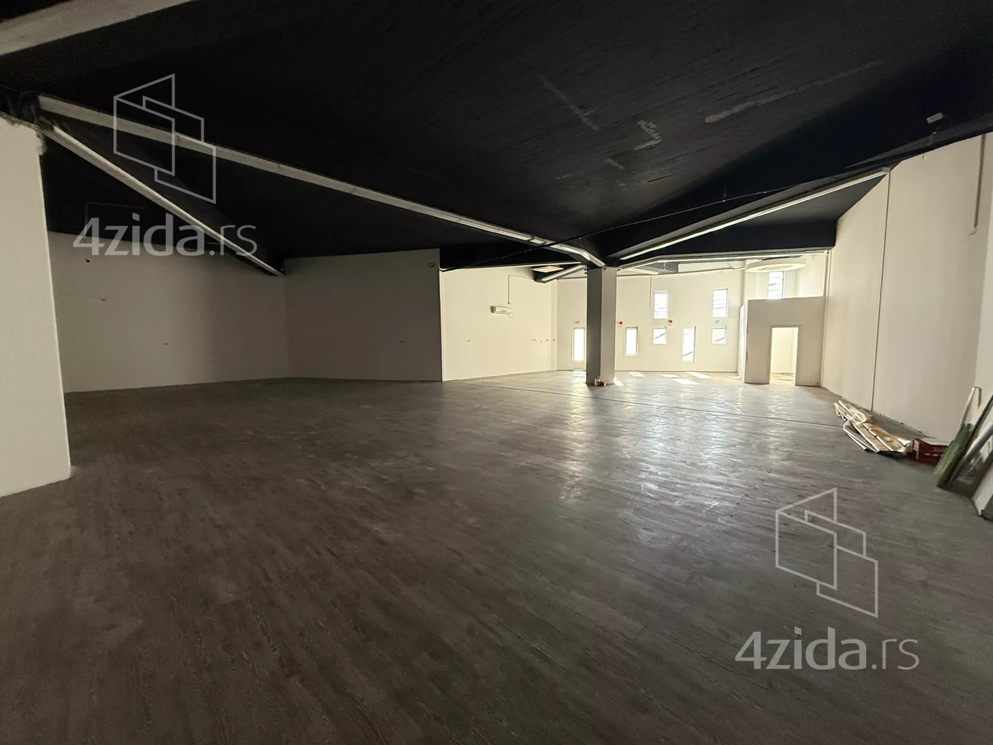 Poslovni prostor · 330 m² · Šabac