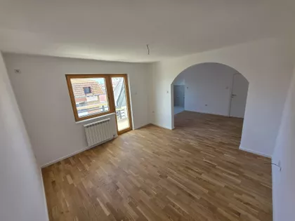 Milorada Veljkovića-Špaje 4A | 4zida.rs