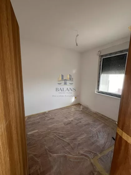Stari Banovci | 4zida.rs