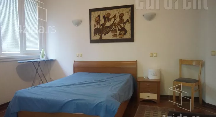 Četvoroiposoban stan | 4zida