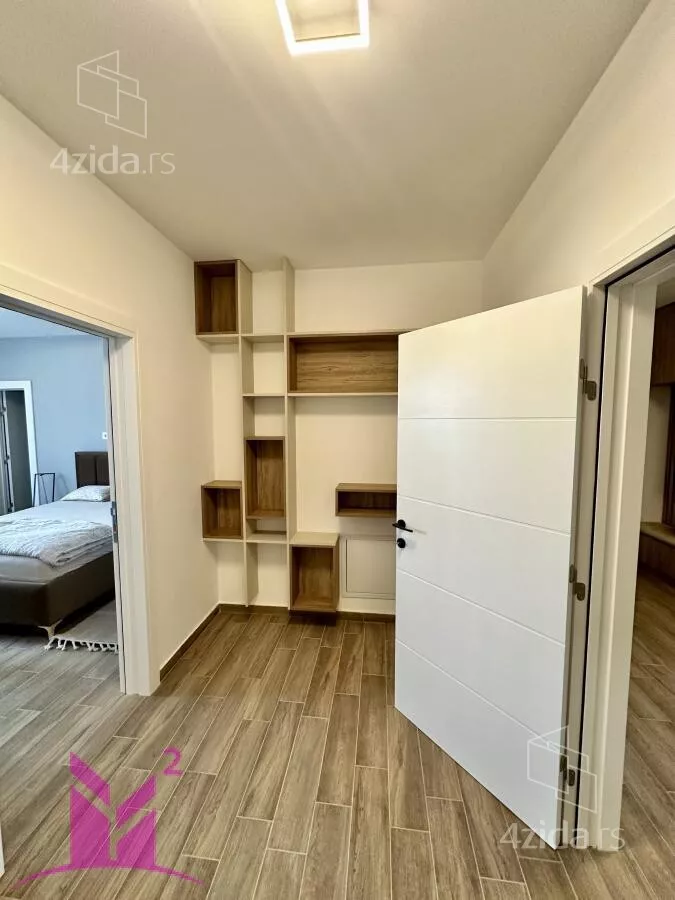Četvoroiposoban stan | 4zida