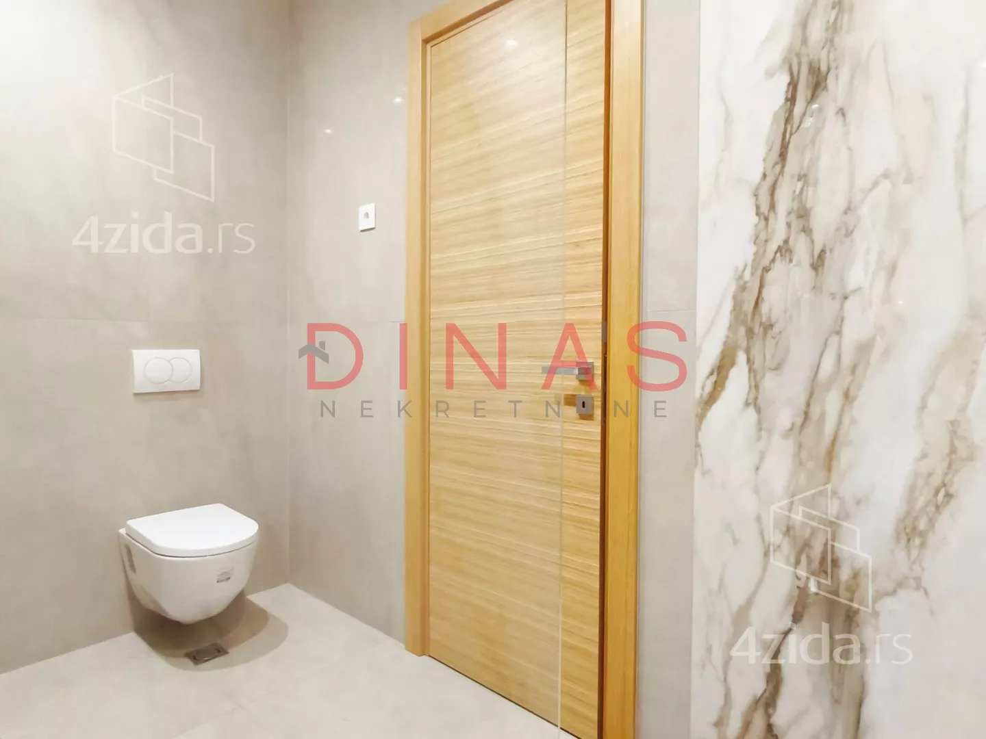 Četvoroiposoban stan | 4zida