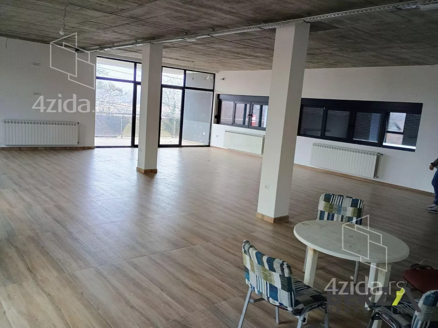 Poslovni prostor | 4zida