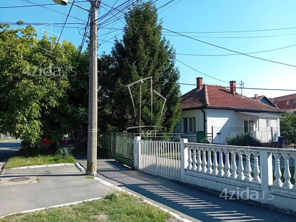 Kuća | 4zida
