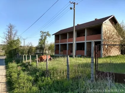 Kneževac  | 4zida.rs