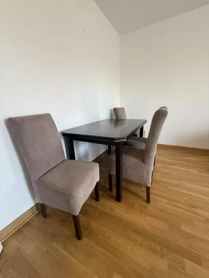Surčinska | 4zida.rs