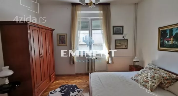 Četvoroiposoban stan | 4zida