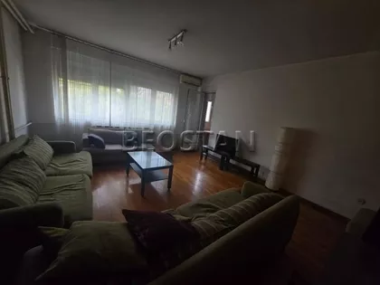 Maksima Gorkog | 4zida.rs