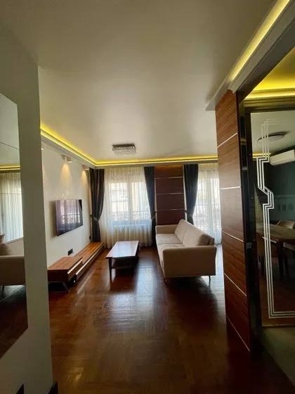 Crveni Krst Vračar | 4zida.rs