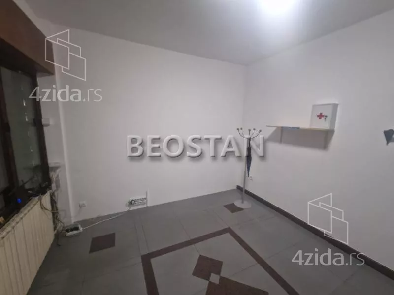 Lokal | 4zida