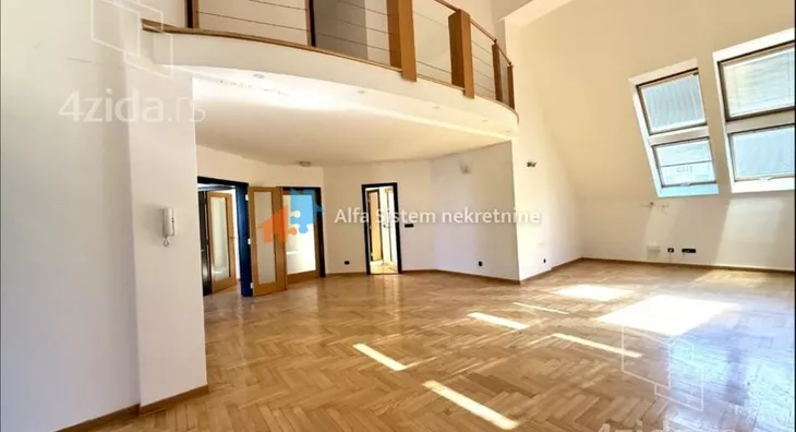 Šestosoban stan | 4zida