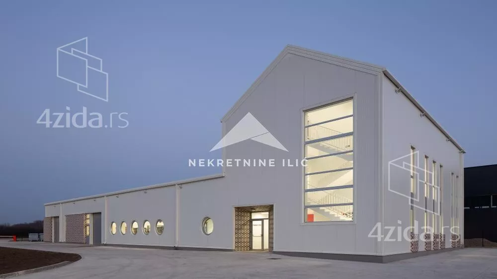 Poslovna zgrada | 4zida