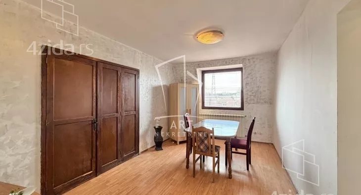 4-etažna kuća | 4zida