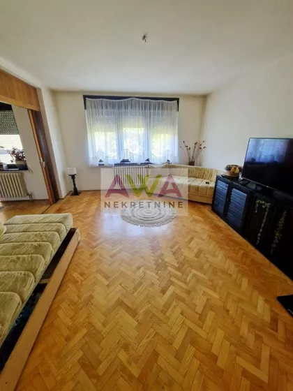 Stara Selenča | 4zida.rs