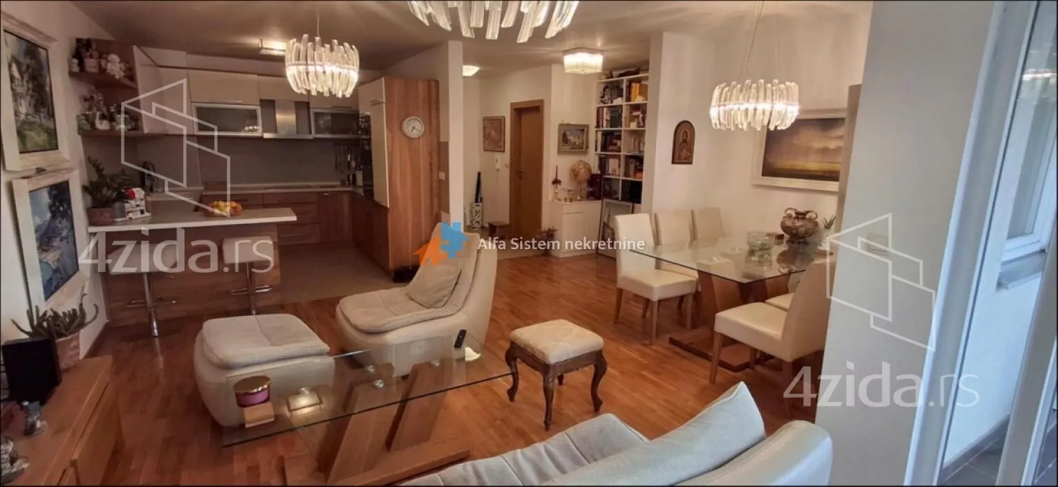 Četvorosoban stan | 4zida