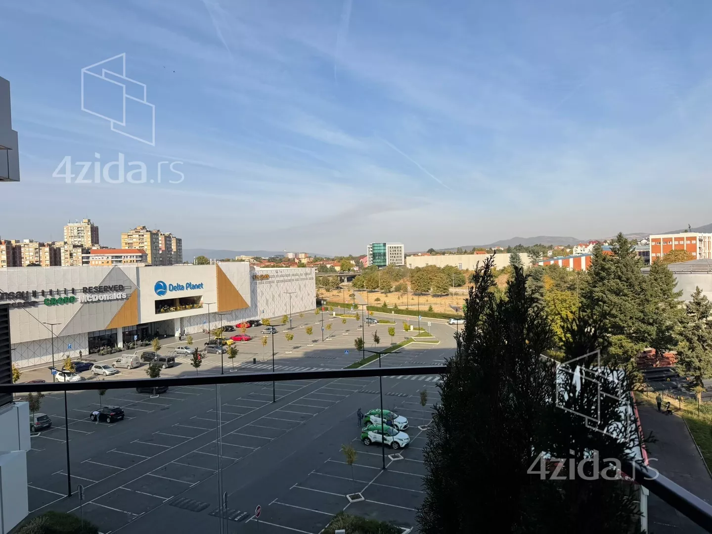 Troiposoban stan | 4zida