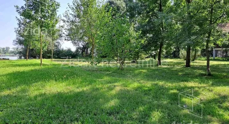 Plac | 4zida