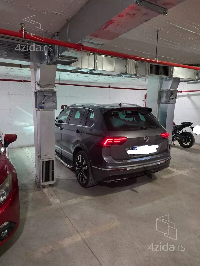 Garaža | 4zida