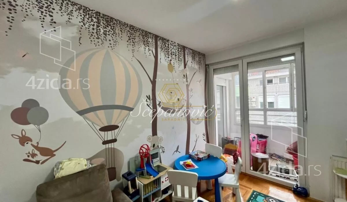 Četvorosoban stan | 4zida